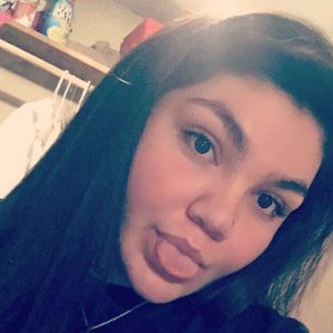 Meet your Posher, Gabi